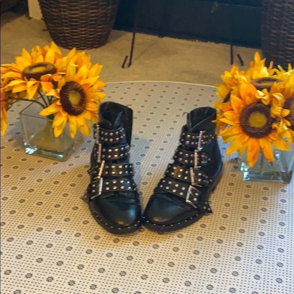 Mossimo black Buckel Booties Size 6